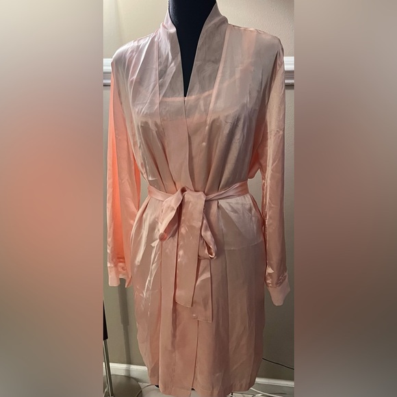 Morgan Taylor Coral/Pink Robe and Night Gown - Picture 1 of 11